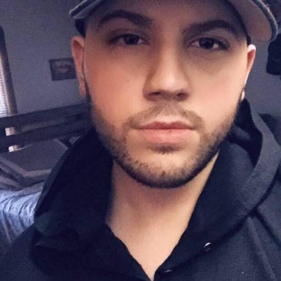 Poshmark profile picture for @sentry